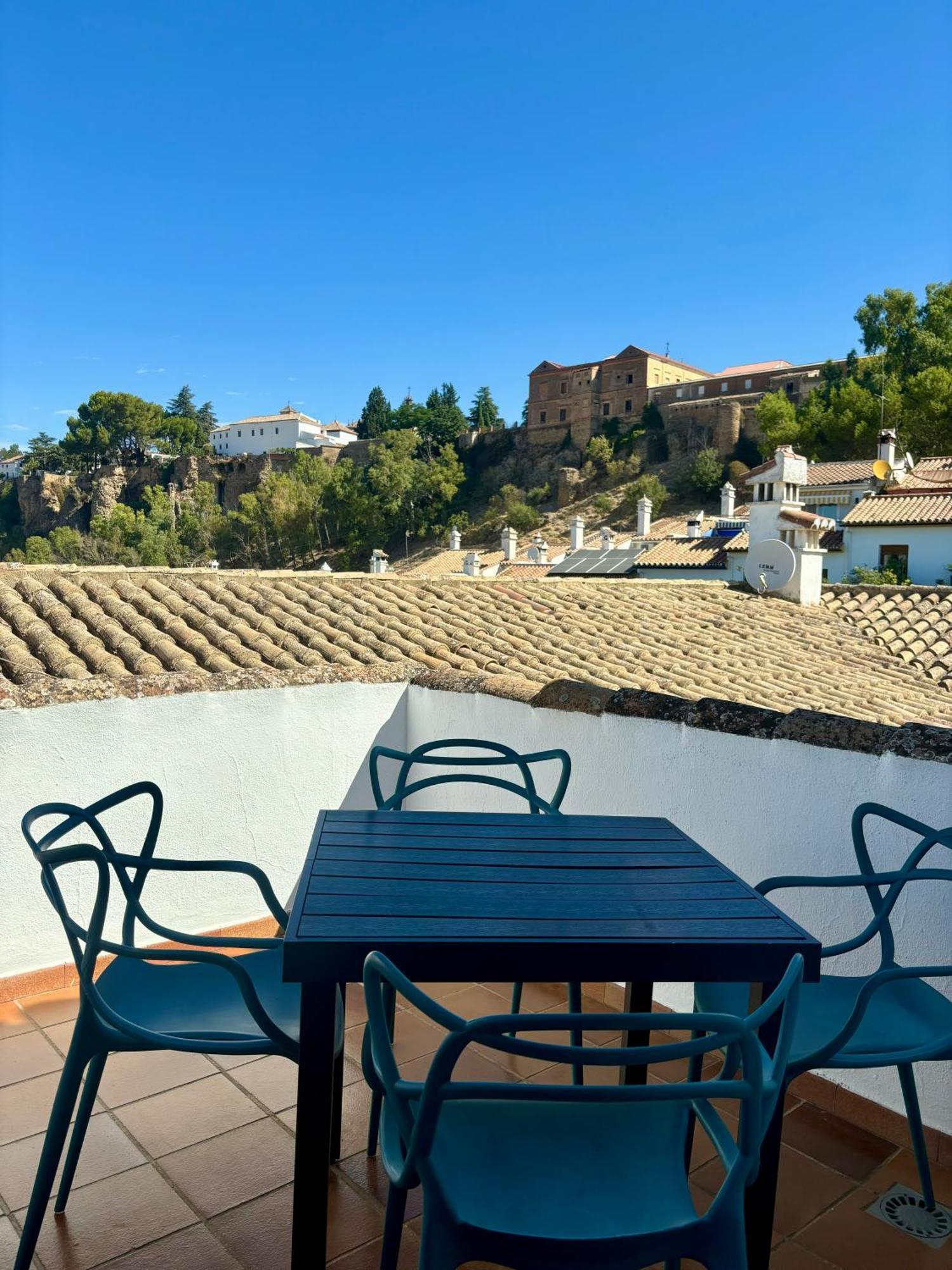 Piso Blanco Apartment Ronda Exterior photo